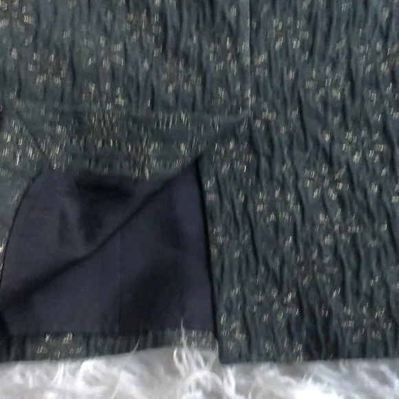 🇺🇸 Moschino Medium Stunning color and fit - Picture 12 of 16